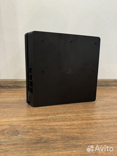 PS4 Slim + 10 игр