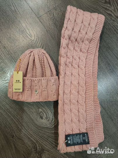 Женская шапка со снудом новые