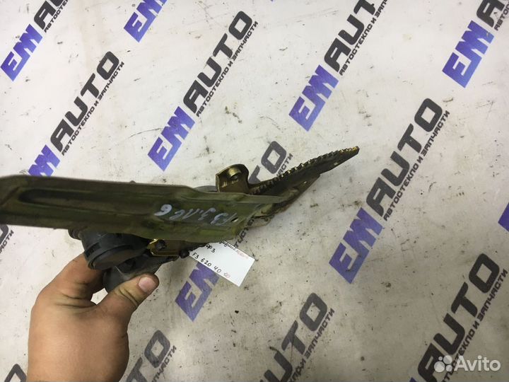 Стеклоподъемник задний левый Бад Ф3