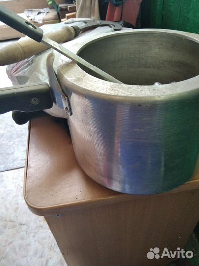 Скороварка и топорик для рубки капусты