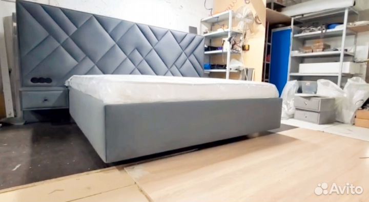 Кровать двуспальная