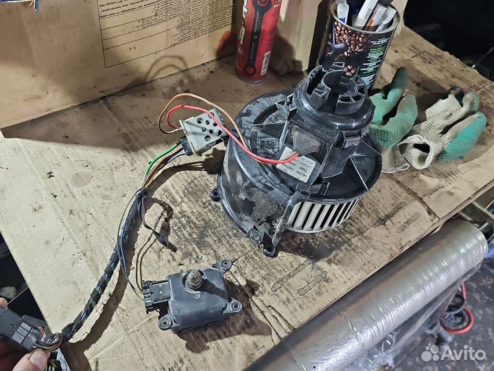 Моторчик отопителя печки Опель астра G