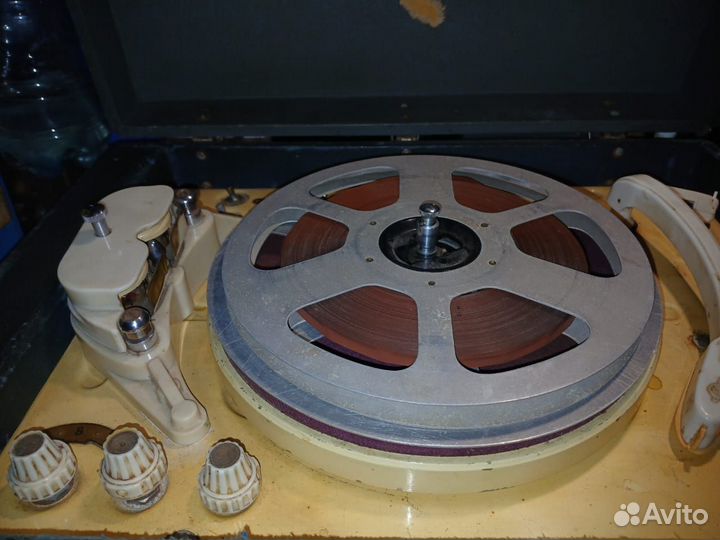 Магнитофон Радиограммофон Эльфа