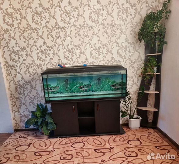 Аквариум с тумбой