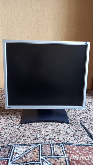 Монитор BenQ 17 дюймов б/у в нерабочем состоянии