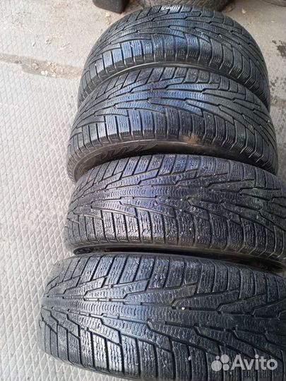 Nokian Tyres Hakkapeliitta R 215/65 R16