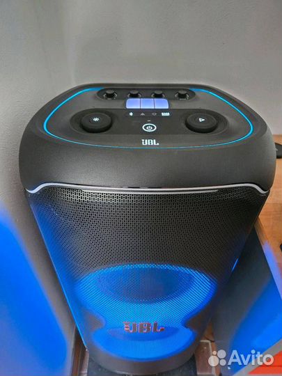 Акустическая колонка JBL PartyBox UltiMate как нов