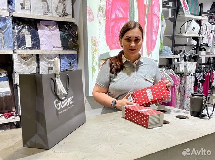 Продавец в детский магазин одежды