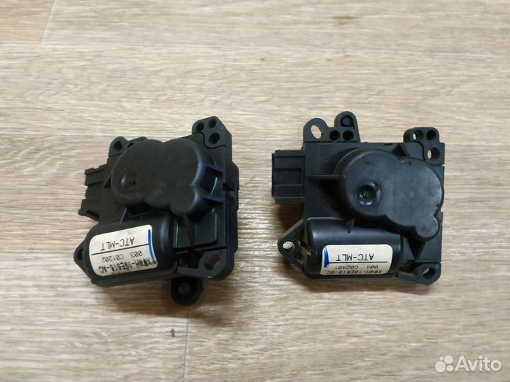 Моторчик заслонок отопителя Jaguar S-Type