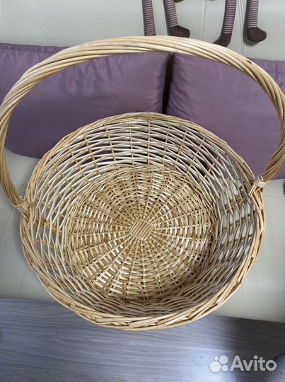 Корзина плетеная