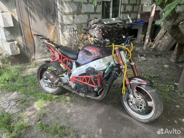 Yamaha yzf 1000 r thunderace