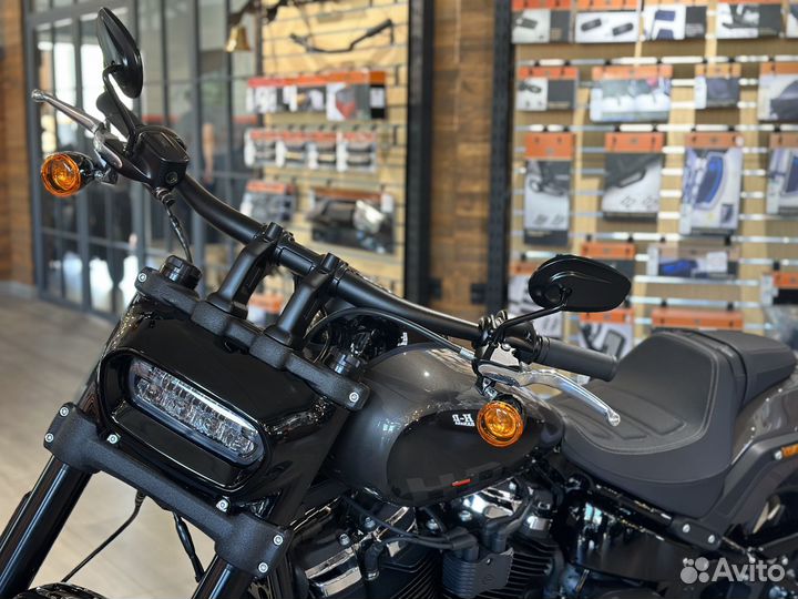 Harley-Davidson Fat Bob Gray Haze 2023