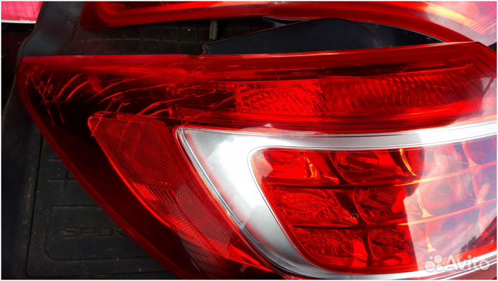 Задние фонари KIA Sportage 3 левый и правый