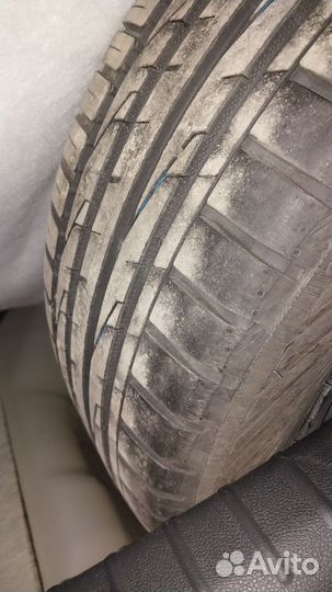 Kumho Ecsta HS51 215/60 R16 95V