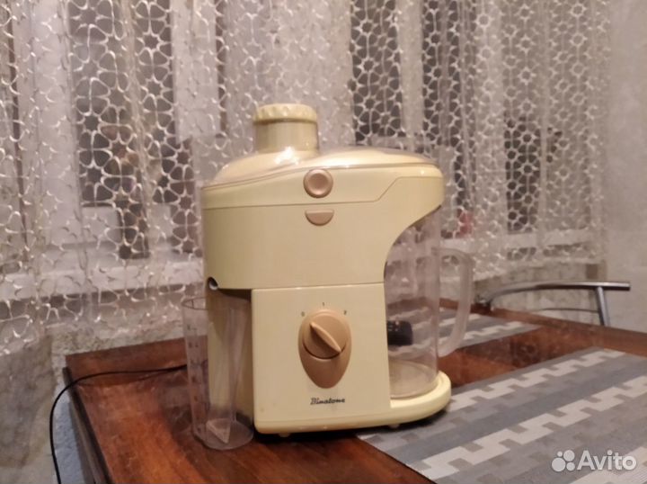 Соковыжималка binatone je-800