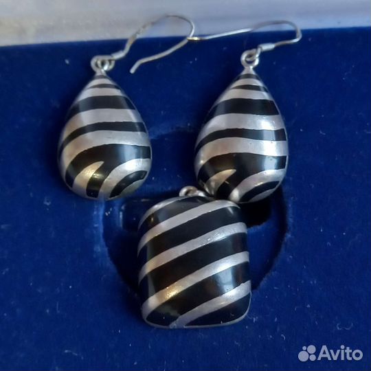 Серьги и кольца из серебра