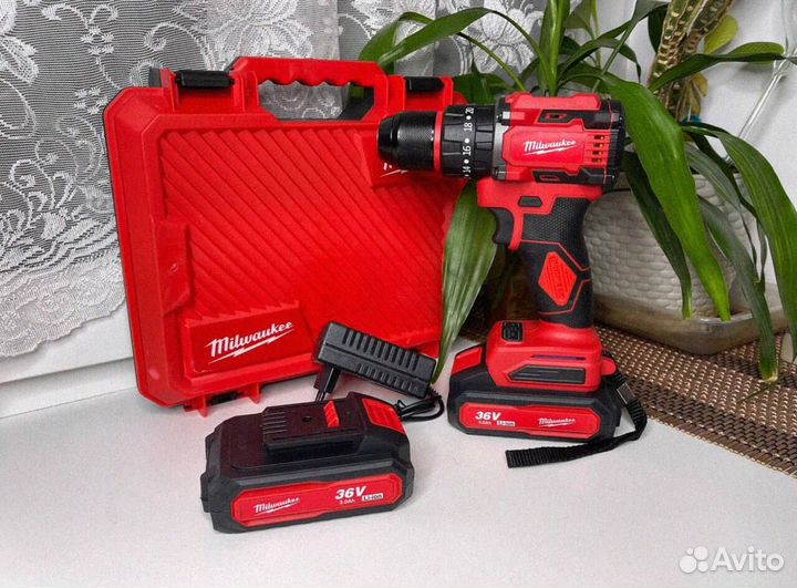 Шуруповерт (Абсолютно новый)