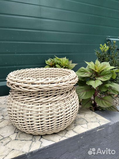 Кашпо плетёные из ротанга. Ручная работа