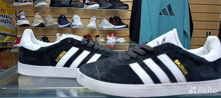 Adidas gazelle.Размер 42.мужские кроссовки