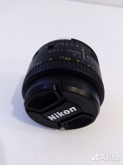 Nikon 50mm f/1.8D AF Nikkor