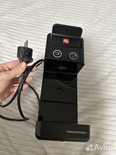 Кофемашина illy