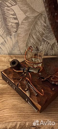 Мужской кабинет Бра настолное