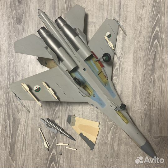 Су-35 модель самолета с макс Алжир
