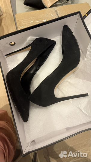 4 коробки обуви женской