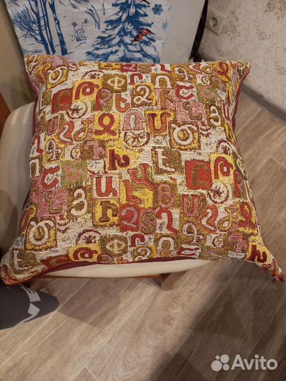 Подушка декоративная