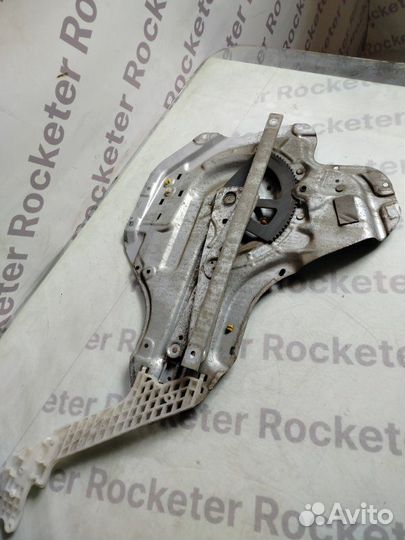 Стеклоподъемник задний правый Hyundai Elantra XD