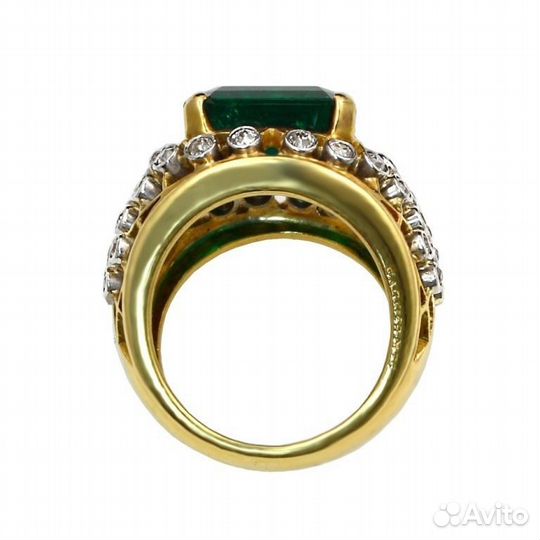 Кольцо с бриллиантами и изумрудом Cartier
