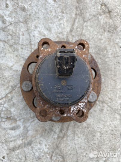 Ступица задняя Kia Sorento 2 527502B100