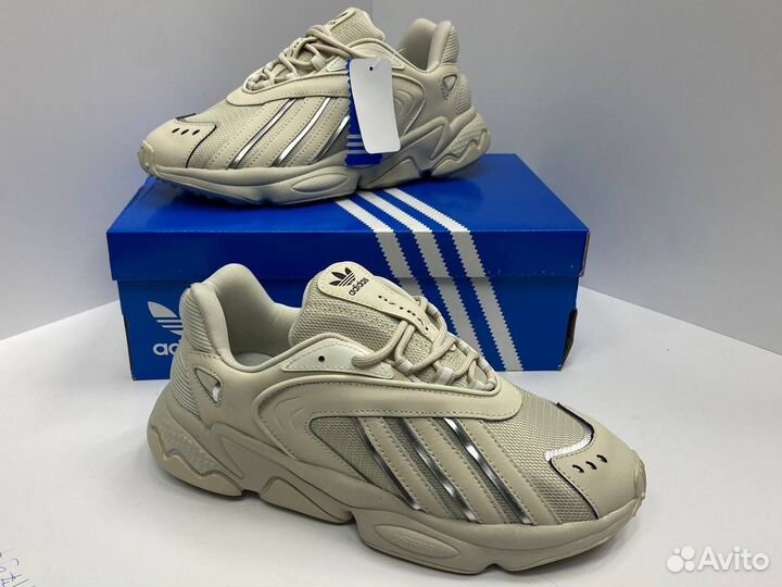 Кроссовки Adidas Oztral мужские бежевые