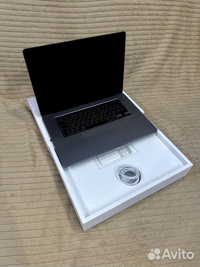 Apple macbook pro 16 2019 i7