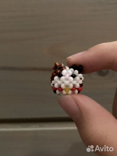 Котик из бисера амигуруми