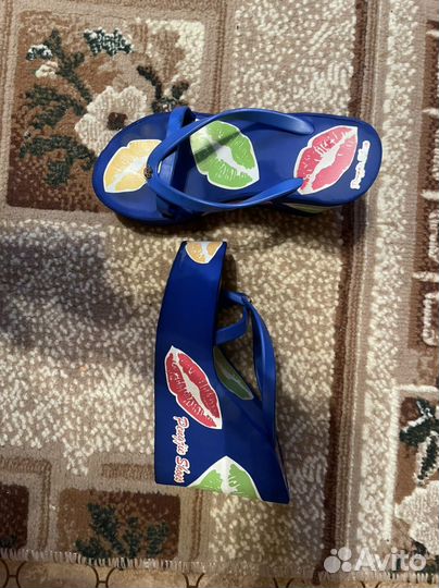 Сланцы женские 36 размер на высокой платформе