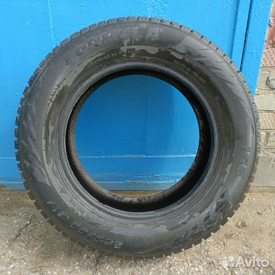 Pirelli Formula Ice 225/65 R17