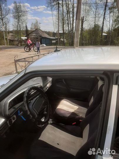 ВАЗ 2114 Samara 1.5 МТ, 2004, 210 000 км