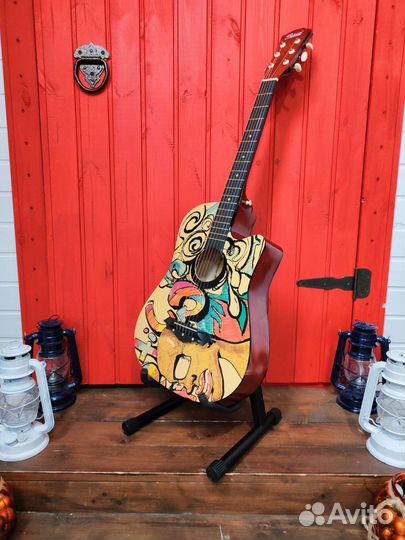Гитара новая