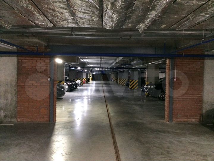 Машиноместо, 13 м²