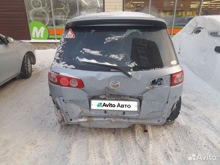 Mazda Demio 1.4 AT, 2004, битый, 120 000 км