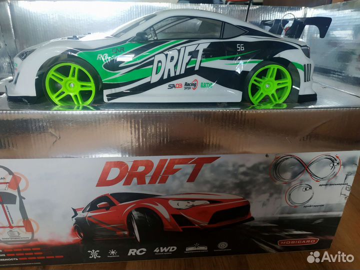Радиоуправляемая машина дрифт