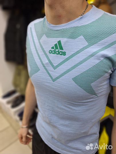 Футболка adidas