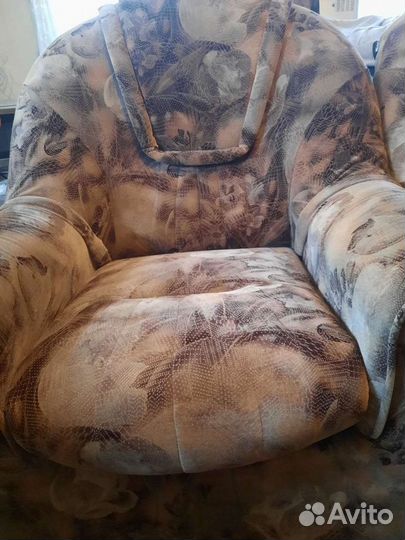 2 кресла и диван