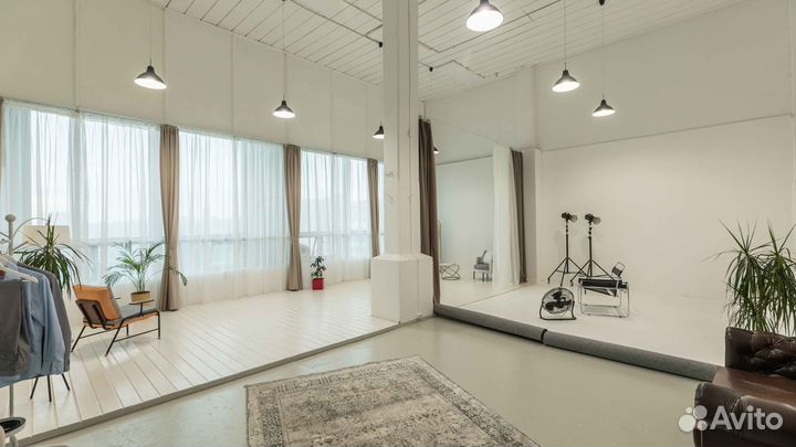 Фотостудия Крафт с циклорамой в Москве в аренду