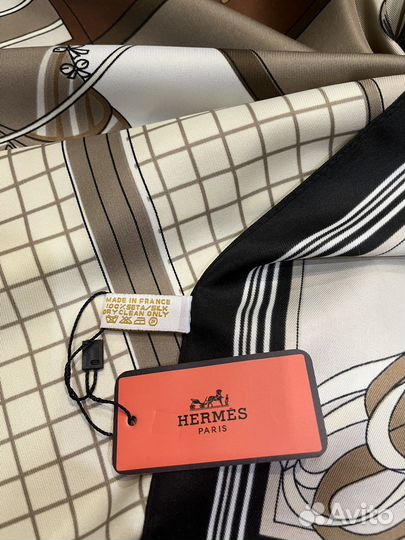 Шелковый платок Hermes бежевый новый