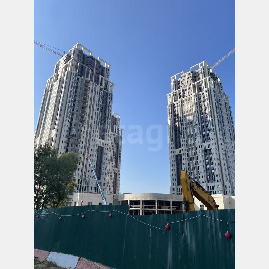 3-к. квартира, 120,3 м², 8/32 эт.