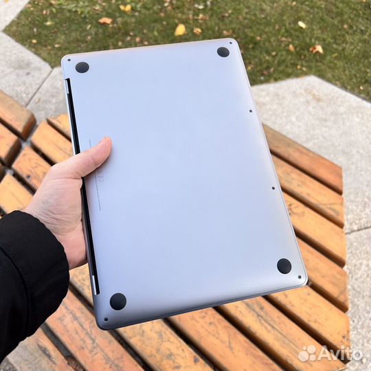 Apple MacBook Pro 13 2020 M1 8/256 Space Gray