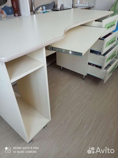 Компьютерный стол