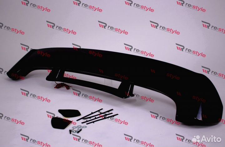 Спойлер наверх Toyota Land Cruiser 100 Чёрный 202